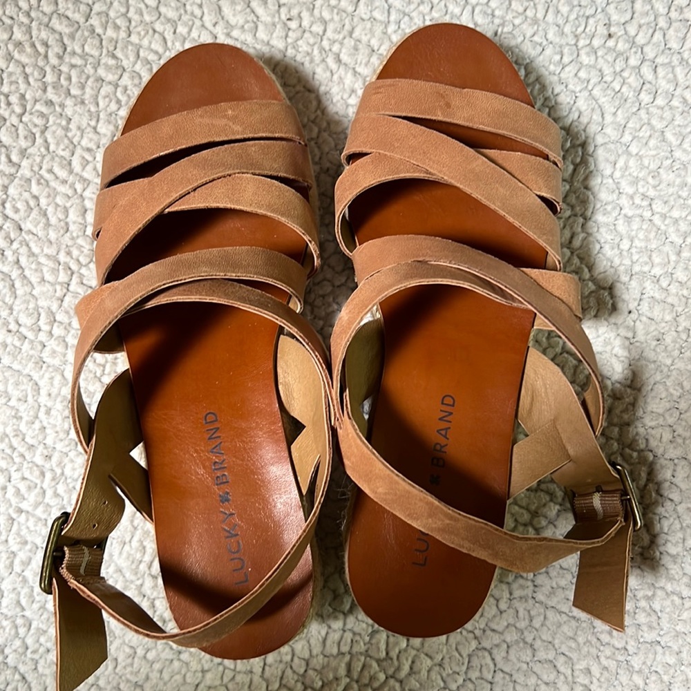 BRAND NEW LUCKY BRAND SANDALS